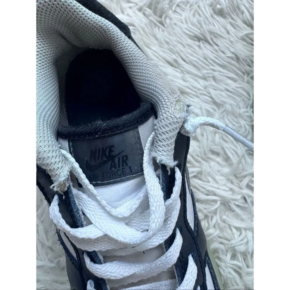 Nike boys black